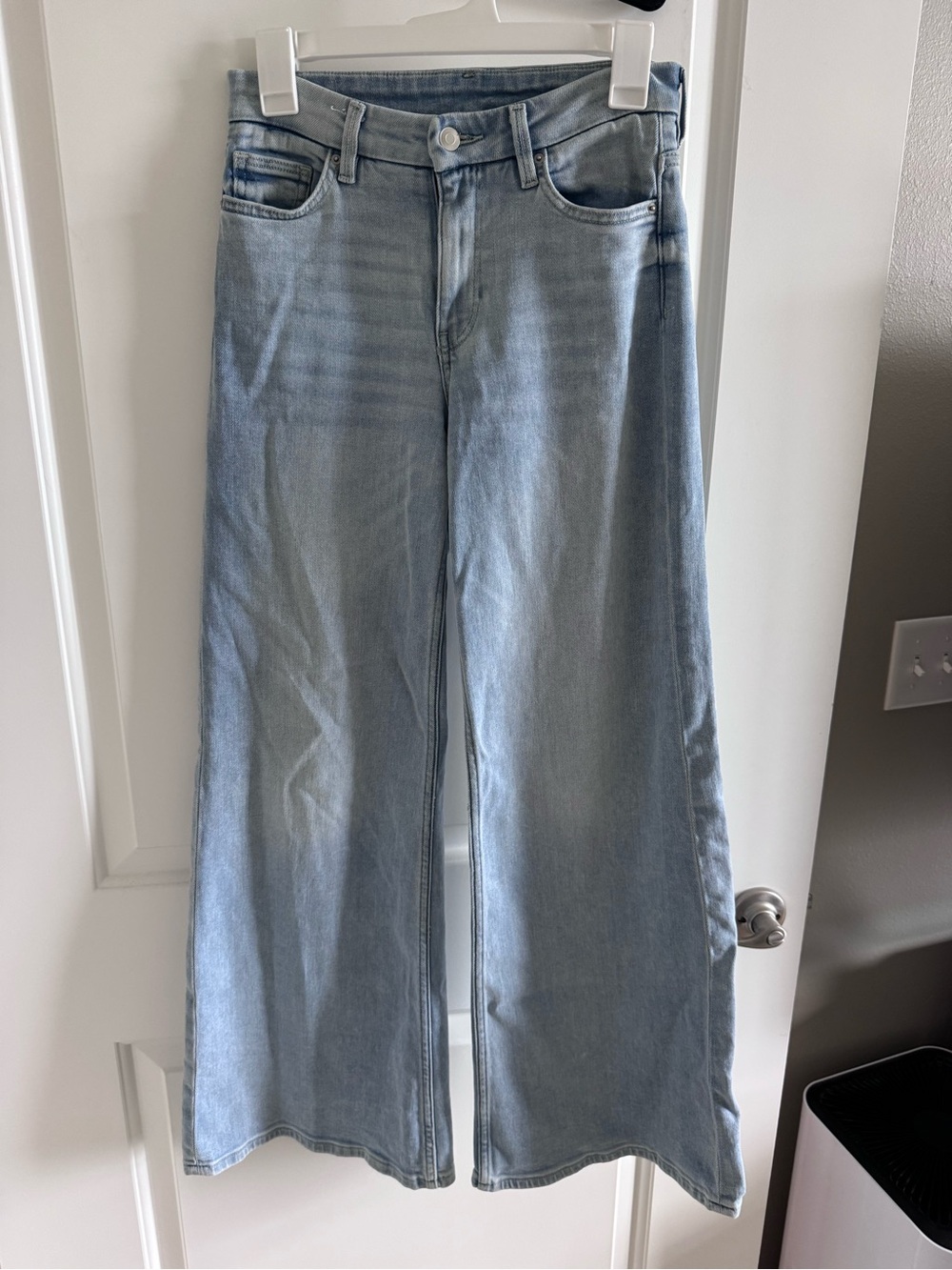 H&M Light Wash Wide Leg Women's Jeans